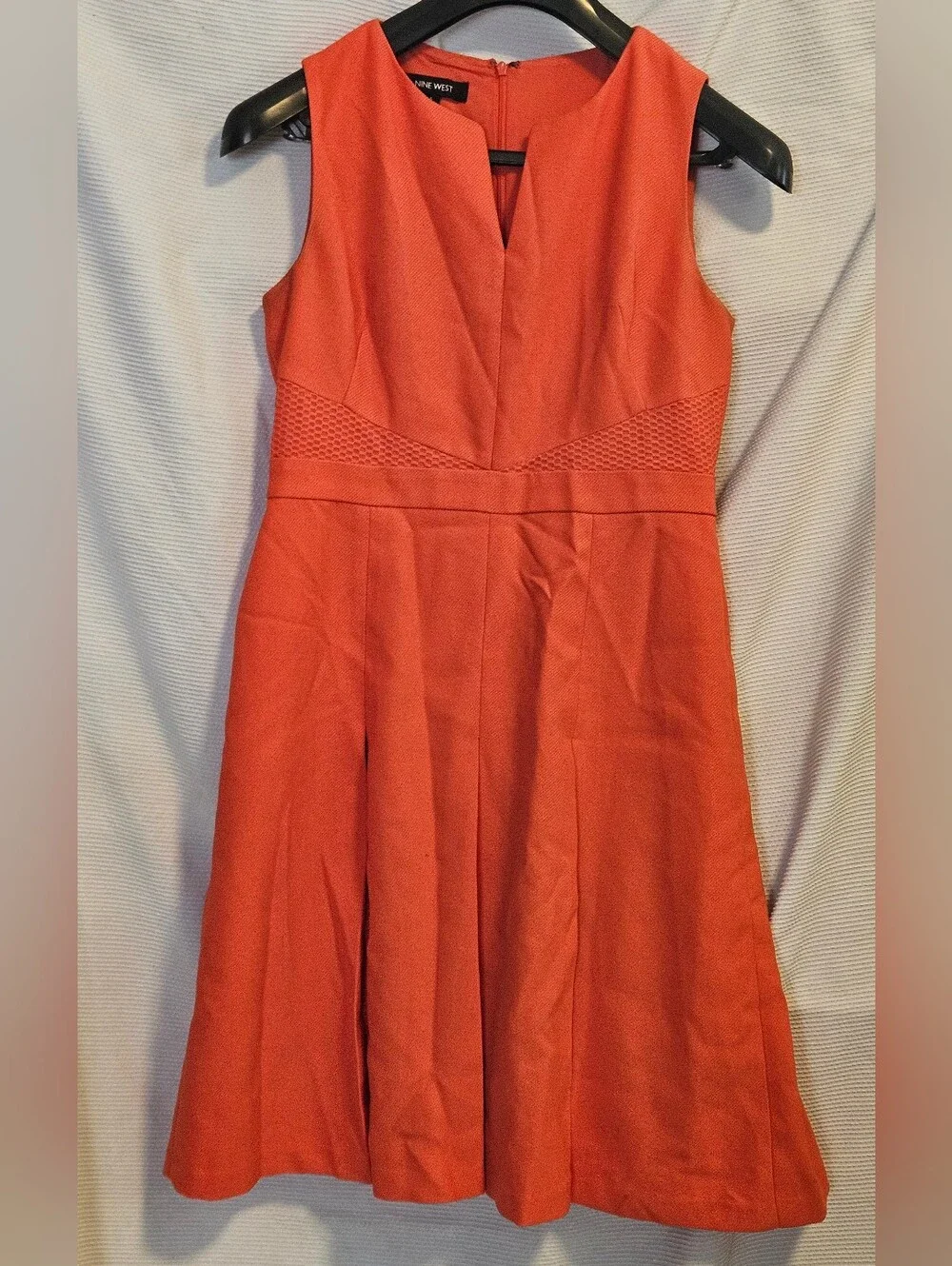 Nine West Size 6 Coral Orange Sleeveless Fit & Flare Dress Mesh Detail Pleated